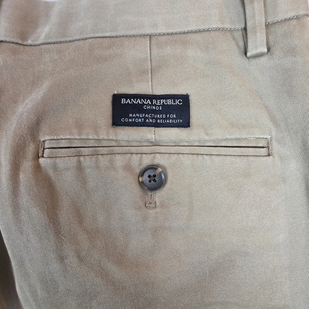 Banana Republic 30x32 Khaki Fulton‎ Skinny Rapid Movement Chino Mens Pants.C135